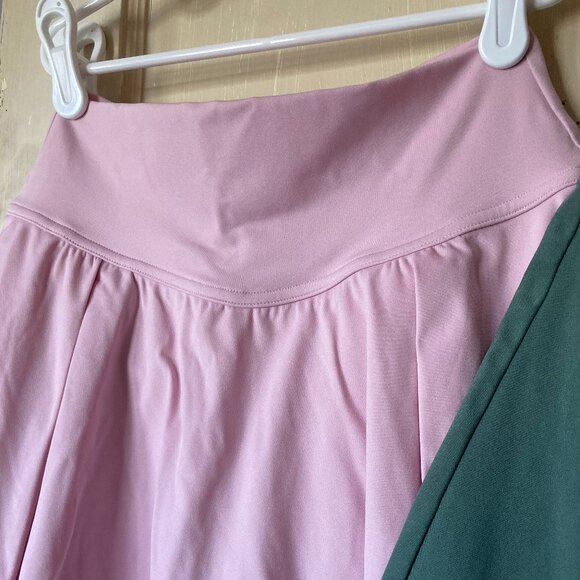 2 Gilly Hicks Active Pleated Skorties Pink and Green - Picture 3 of 8